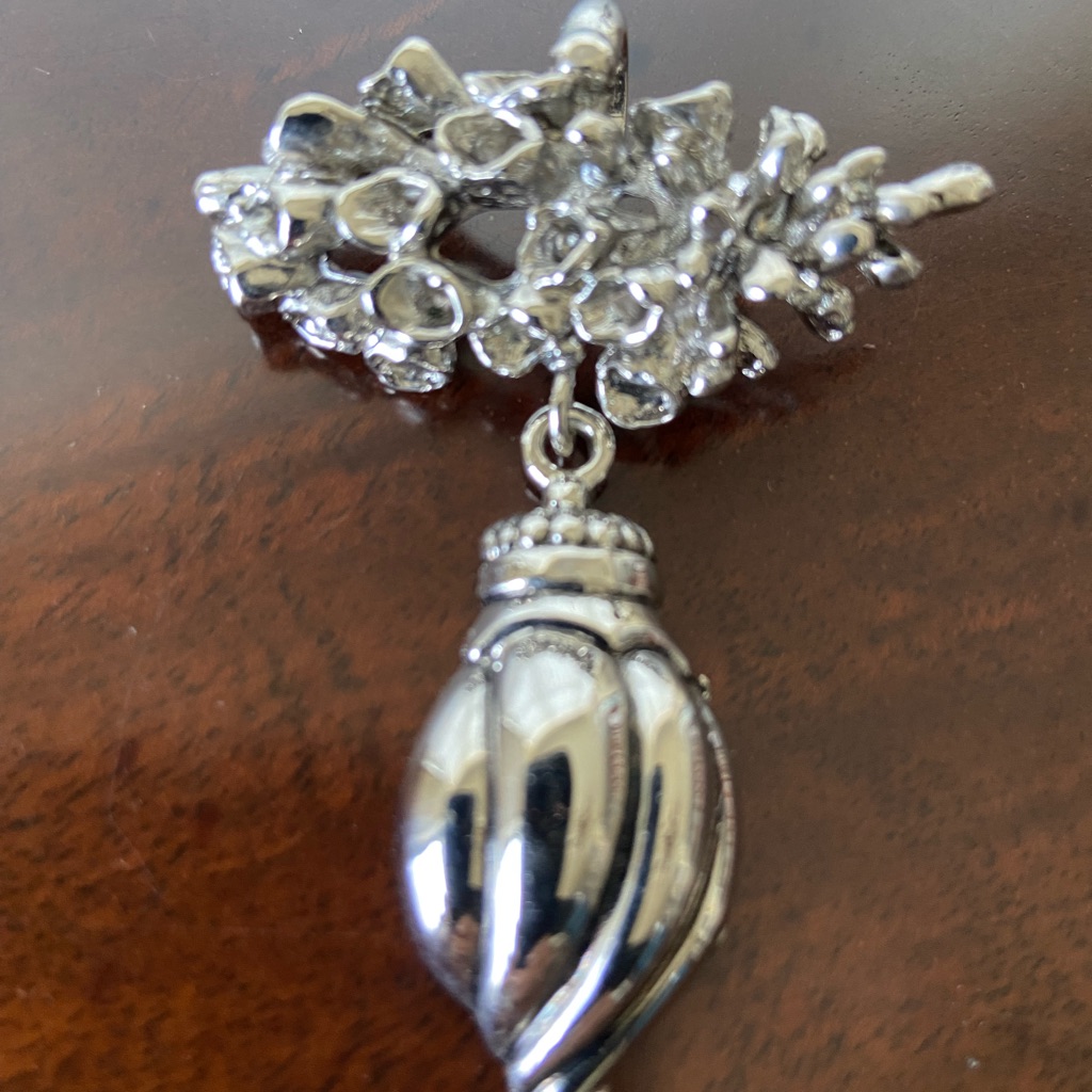 Rebecca Collins Signed Silver Tone Sea-Form Shell&Flowers Sculptural Pendant